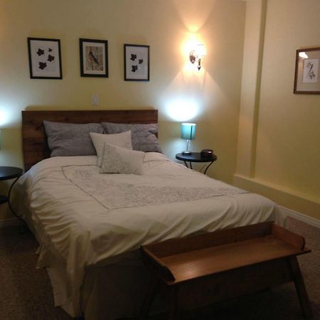 The Treehouse Bed And Breakfast Flesherton Buitenkant foto
